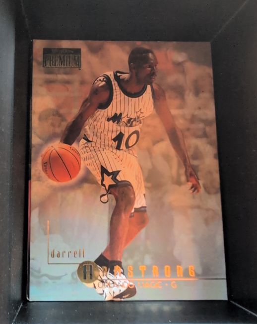 1996-97 SkyBox Premium #176 Darrell Armstrong — front