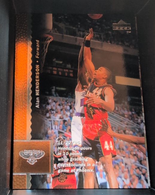 1996-97 Upper Deck #2 Alan Henderson — front