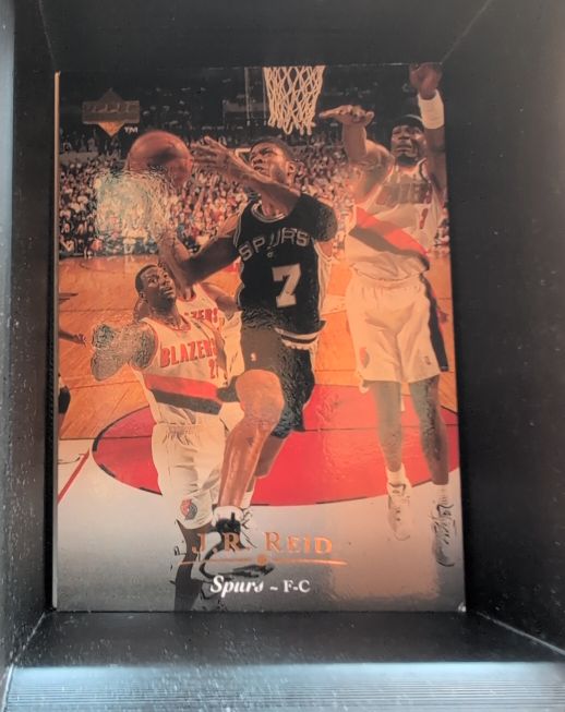 1995-96 Upper Deck #25 J.R. Reid — front