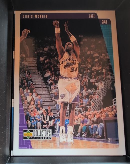 1997-98 Upper Deck Collector's Choice #145 Chris Morris — front