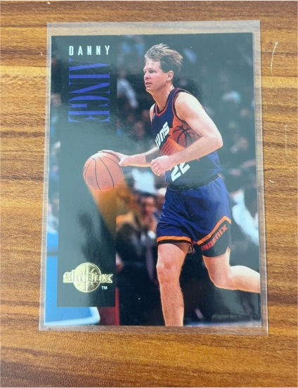 1994-95 SkyBox Premium #127 Danny Ainge — front