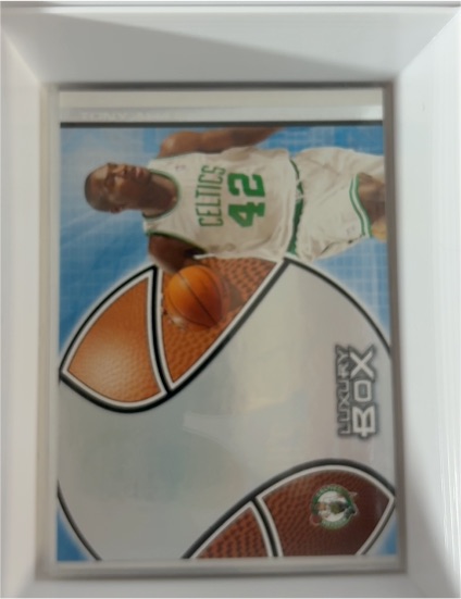 2004 Skybox #42 Kevin Garnett — front