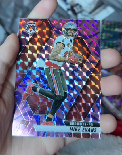 2025 Panini Mosaic #192 Mike Evans — front