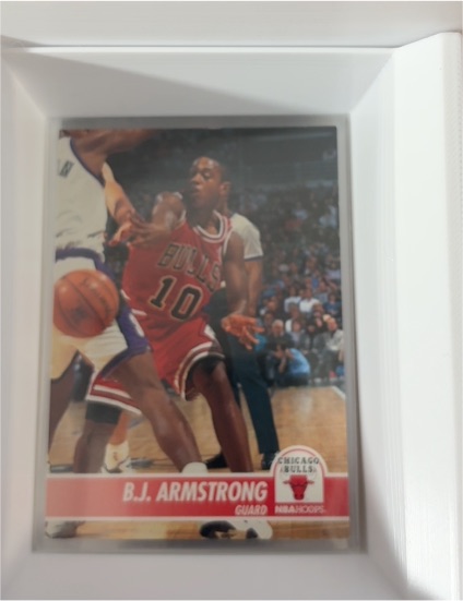 1994-95 NBA Hoops #23 B.J. Armstrong — front