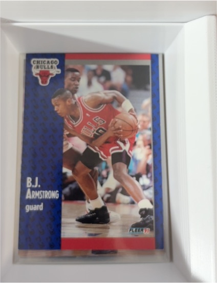 1991-92 Fleer #25 B.J. Armstrong — front
