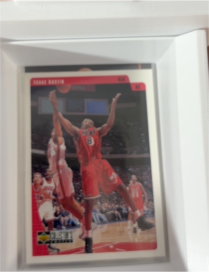 1997-98 Upper Deck Collector's Choice Isaac Austin — front