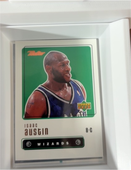 1999-00 Upper Deck Retro #22 Isaac Austin — front