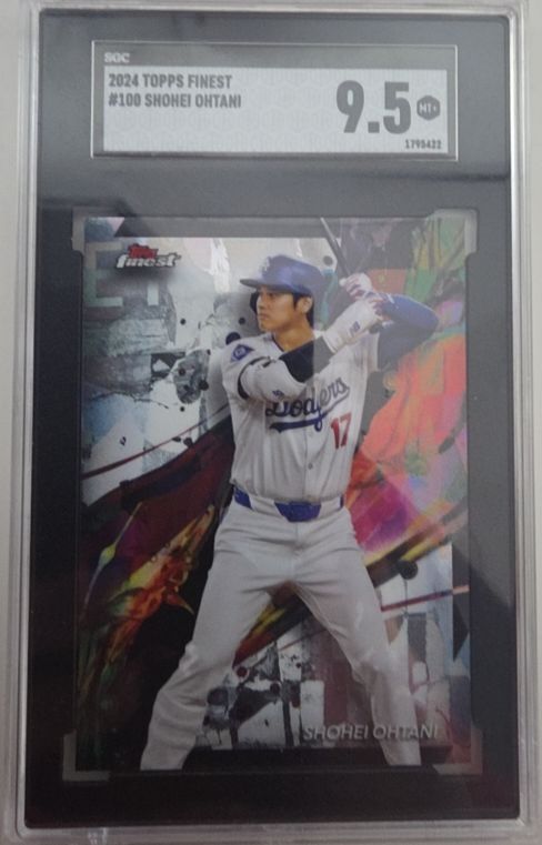 2024 Topps Finest #100 Shohei Ohtani — front