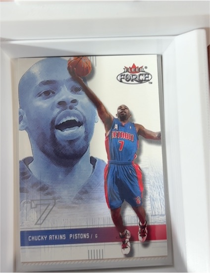 2001-02 Fleer Force #174 Chucky Atkins — front