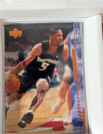 2000-01 Upper Deck #103 William Avery — front