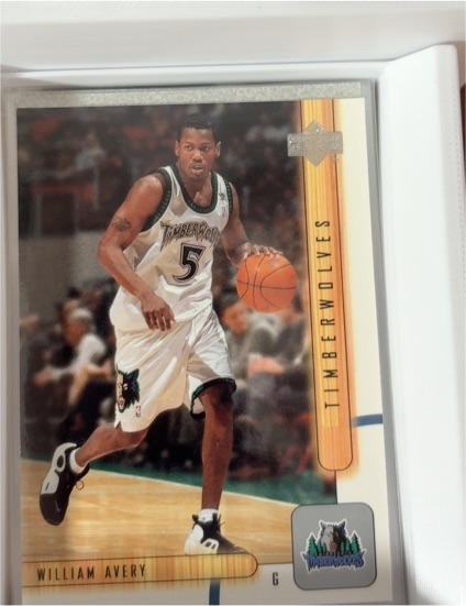 2001-02 Upper Deck #325 William Avery — front