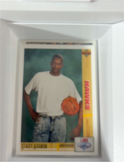 1991-92 Upper Deck #5 Stacey Augmon — front