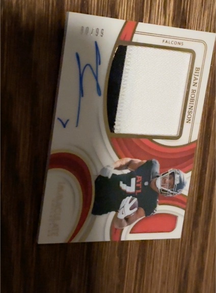 2023 Panini Immaculate Collection #103 Bijan Robinson — front