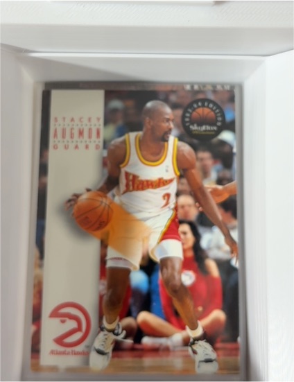 1993-94 Skybox Premium #24 Stacey Augmon Atlanta Hawks — front
