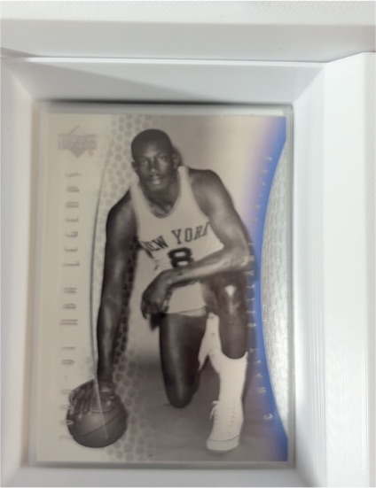 2000-01 Upper Deck NBA Legends #23 Walt Bellamy — front