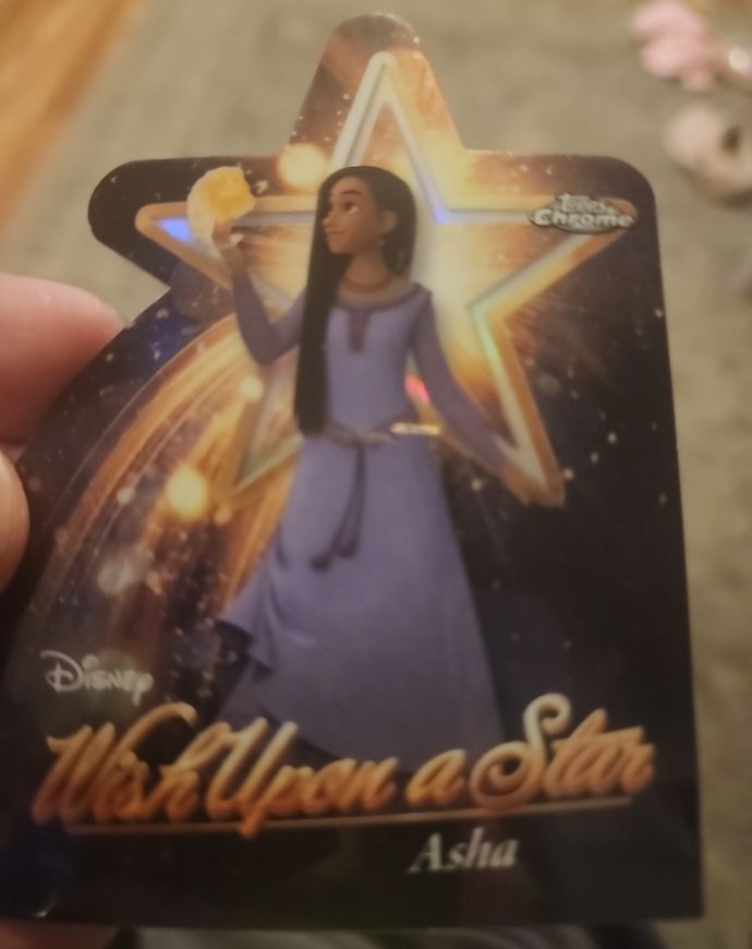 2025 Topps Disney Wonder #W-18 Asha Wish Upon A Star Chrome Die-Cut Insert — front