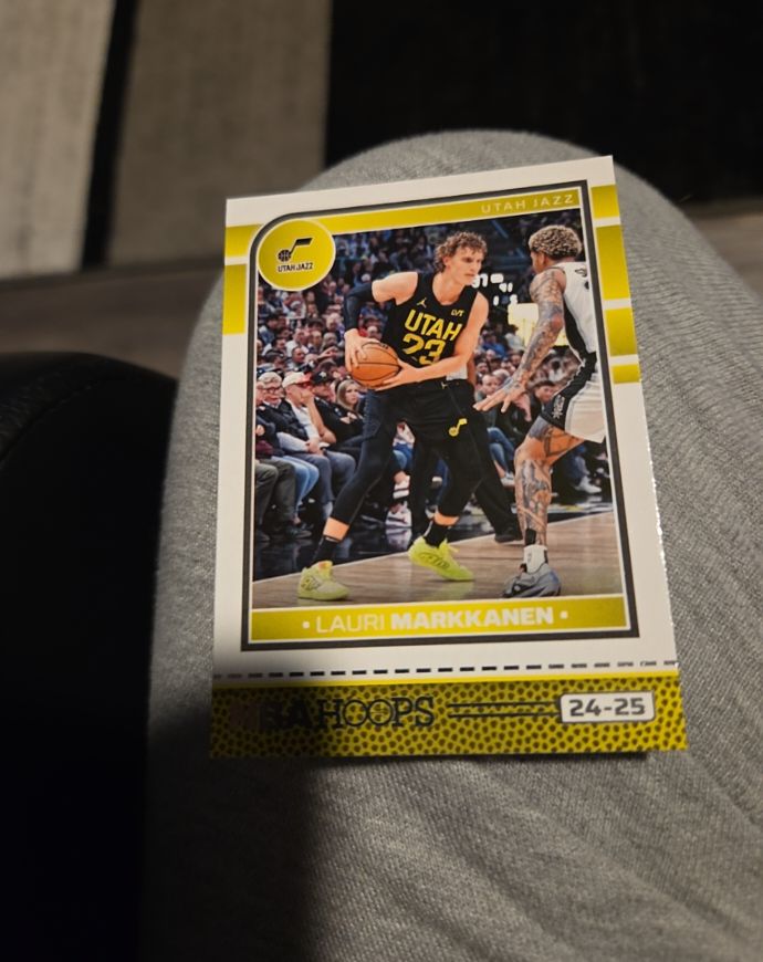 2024-25 Panini NBA Hoops #121 Lauri Markkanen — front