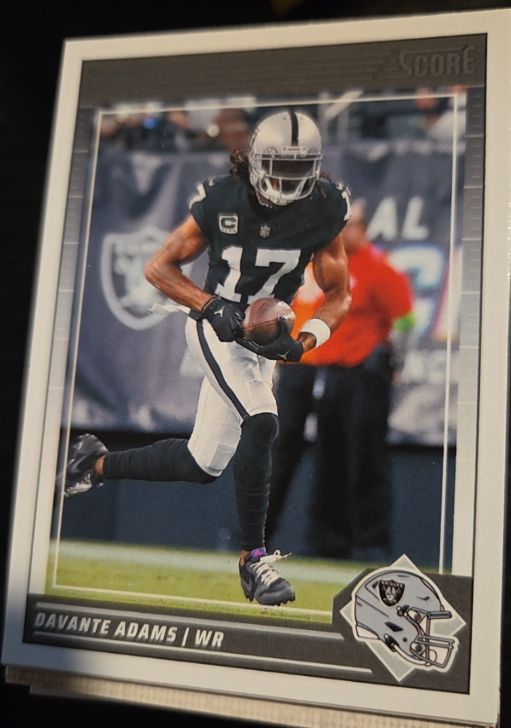2024 Panini Score #148 Davante Adams Las Vegas Raiders — front