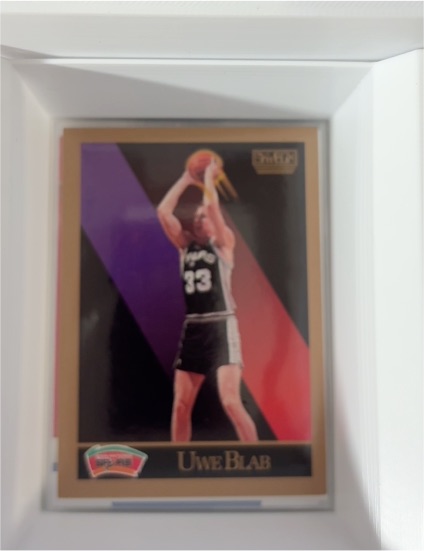 1990-91 SkyBox #253 Uwe Blab — front
