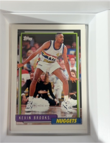1992-93 Topps #225 Kevin Brooks — front