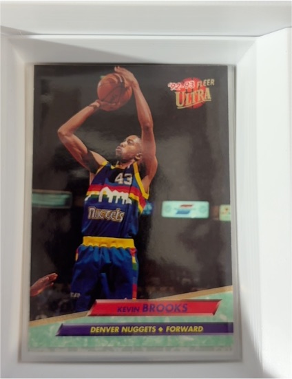 1992-93 Fleer Ultra #250 Kevin Brooks — front
