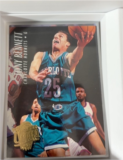 1993-94 Fleer Ultra #212 Tony Bennett — front