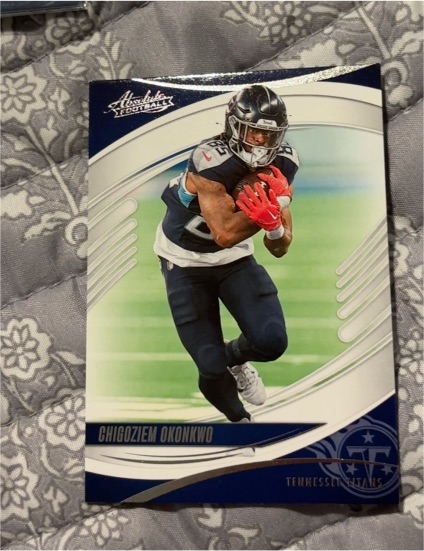2025 Panini Absolute Football #33 Chigoziem Okonkwo — front