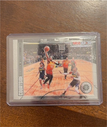 2019-20 Panini NBA Hoops Premium Stock Courtside #4 Donovan Mitchell — front