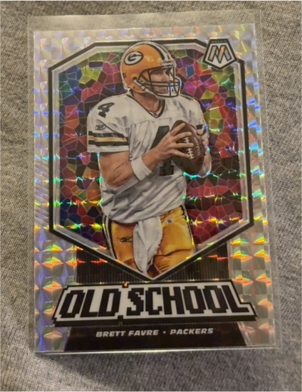 2020 Panini Mosaic #OS15 Brett Favre Old School — front