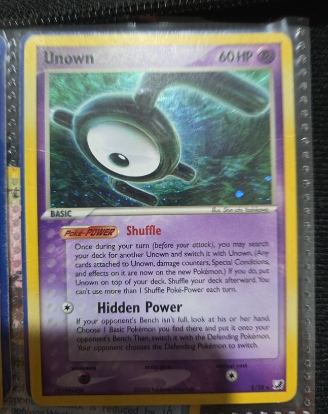 2005 Pokémon Unown #E/28 — front
