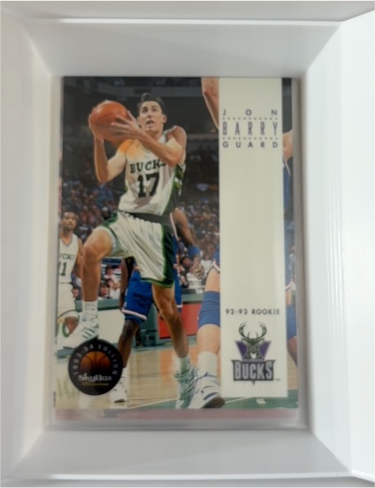 1993-94 SkyBox Premium #109 Jon Barry Milwaukee Bucks — front
