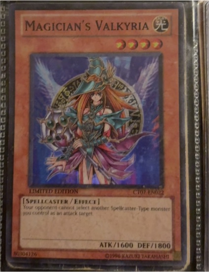 2010 Yu-Gi-Oh! CT07-EN022 Magician's Valkyria — front