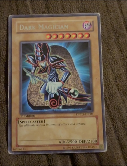1996 Yu-Gi-Oh! DPYG-EN001 Dark Magician — front