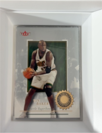 2001-02 Fleer E-X #49 Vin Baker — front