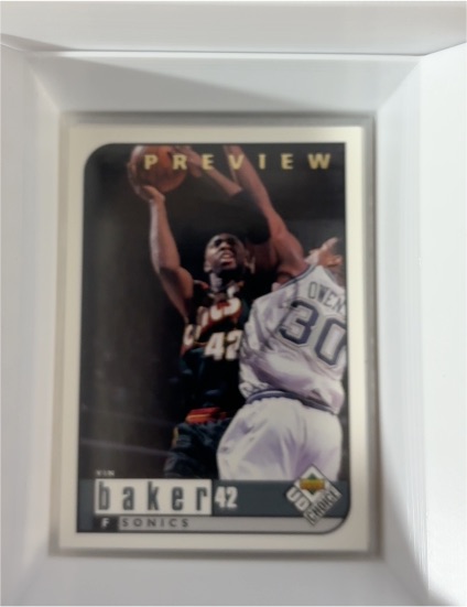 1998-99 Upper Deck UD Choice Preview #131 Vin Baker — front