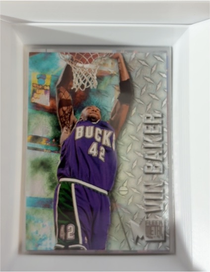1996-97 Fleer Metal #55 Vin Baker Milwaukee Bucks — front