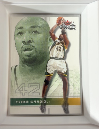 2001-02 Fleer Force #164 Vin Baker — front
