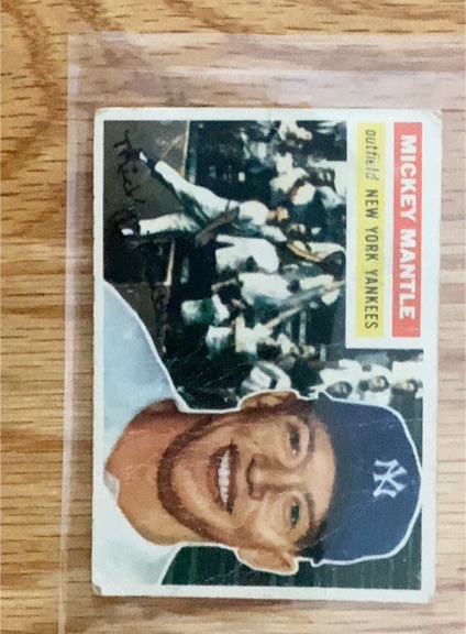1956 Topps #135 Mickey Mantle — front