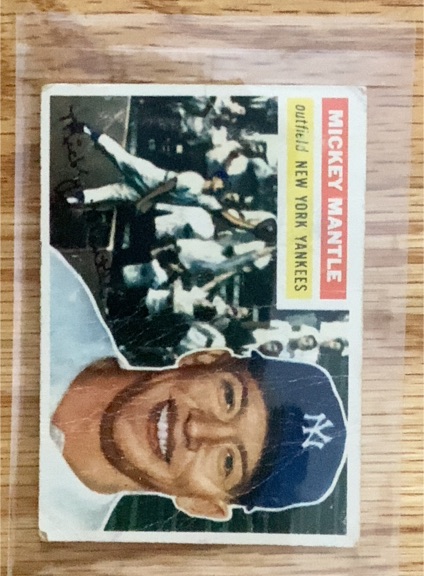 1956 Topps #135 Mickey Mantle — front