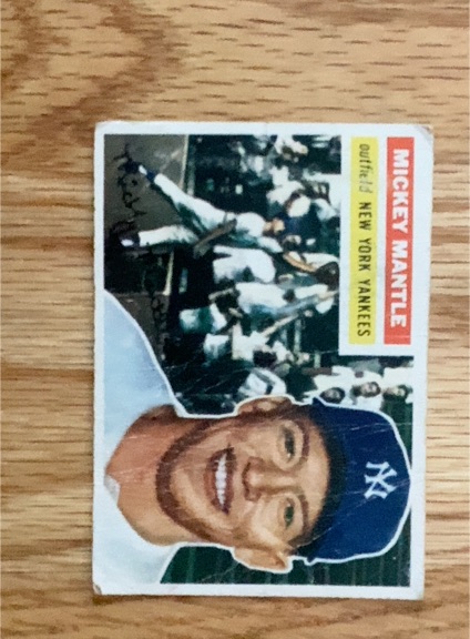 1956 Topps #135 Mickey Mantle — front