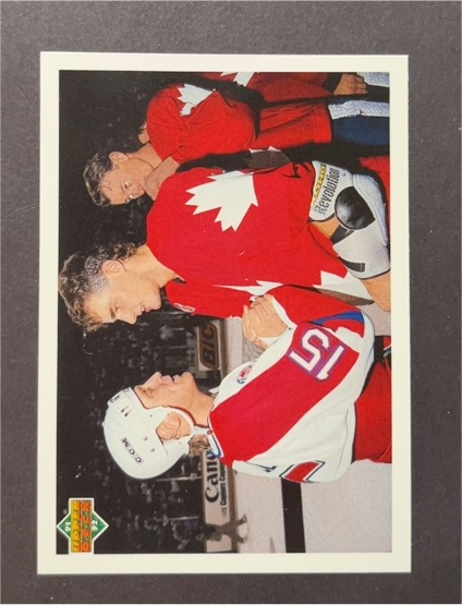 1991-92 Upper Deck #7 Canada Cup Checklist Brett Hull / Eric Lindros — front