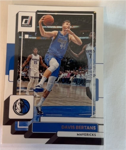 2022 Donruss #148 Davis Bertans — front