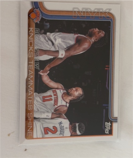 2025-26 Topps #274 Big Apple W Knicks Teammates Shine — front