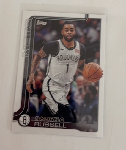 2025-26 Topps #8 D'Angelo Russell Brooklyn Nets — front