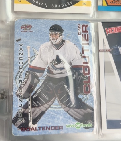 2003-04 Pacific #95 Dan Cloutier — front