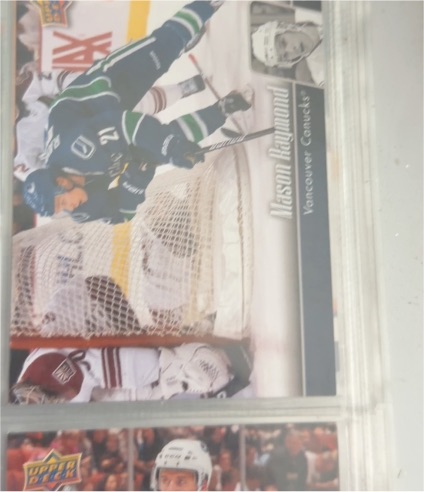 2010-11 Upper Deck #VAN-3 Mason Raymond — front