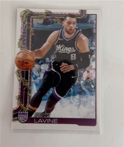2025-26 Topps Holiday #H130 Zach LaVine — front