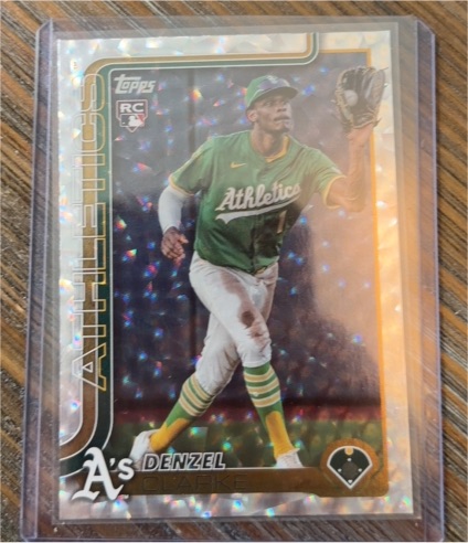 2025 Topps Update Series #US14 Denzel Clarke — front