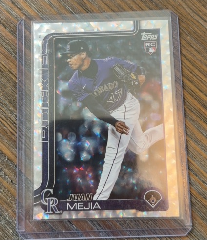 2025 Topps Update Series #US285 Juan Mejia — front
