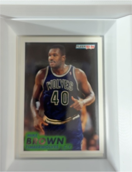 1993-94 Fleer #325 Mike Brown Minnesota Timberwolves — front